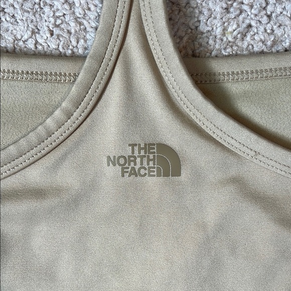 The North Face Women’s Dune Sky Tanklette Racerback Cropped Tank Top - Picture 5 of 6